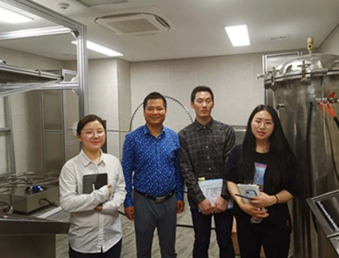 LIB general manager YoungSen visited the client's IP lab.